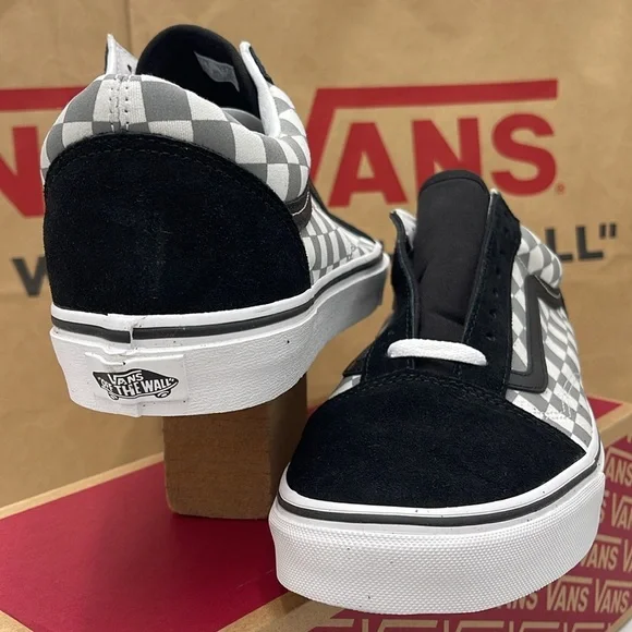 Vans Men’s Checkerboard Sneakers Old Skool
Cosmic Check Reflective
VN0A5JMIB9J - Picture 8 of 16